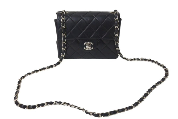 極美品 CHANEL シャネル 新型 ミニマトラッセ ブラック 黒 シルバーラムスキン ショルダーバッグ 17cm 6番台 中古 4c073594