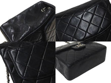 Load image into Gallery viewer, 極美品 CHANEL シャネル 新型 ミニマトラッセ ブラック 黒 シルバーラムスキン ショルダーバッグ 17cm 6番台 中古 4c073594