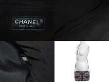 Load image into Gallery viewer, CHANEL シャネル ツイード ガール ココボタン チェーン ショルダーバッグ マルチカラー 23番台 ココマーク ロゴ 美品 中古 4c073598