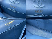 Load image into Gallery viewer, 極美品 CHANEL シャネル マトラッセ23 Wフラップ チェーン ショルダーバッグ ラムスキン27番台 ブルー ゴールド金具 中古 4c073604