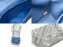 Load image into Gallery viewer, 極美品 CHANEL シャネル マトラッセ23 Wフラップ チェーン ショルダーバッグ ラムスキン27番台 ブルー ゴールド金具 中古 4c073604