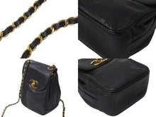 Load image into Gallery viewer, CHANEL シャネル ココマーク ショルダーバッグ 斜め掛けバッグ 3番台 イタリア製 キャビアスキン ブラック ゴールド 美品 中古 4c073630