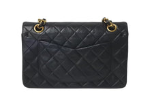 Load image into Gallery viewer, CHANEL シャネル マトラッセ23 Wフラップ チェーンショルダーバッグ ラムスキン 2番台 ブラック ゴールド金具 美品 中古 4c073639