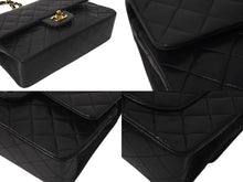 Load image into Gallery viewer, CHANEL シャネル マトラッセ23 Wフラップ チェーンショルダーバッグ ラムスキン 2番台 ブラック ゴールド金具 美品 中古 4c073639