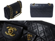 Load image into Gallery viewer, CHANEL シャネル マトラッセ23 Wフラップ チェーン ショルダーバッグ ラムスキン 2番台 ブラック ゴールド金具 美品 中古 4c073641