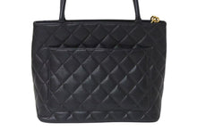 Load image into Gallery viewer, CHANEL シャネル 1804 復刻トートバッグ ハンドバッグ 7番台 グレインドカーフスキン ブラック シルバー金具 美品 中古 4c073642