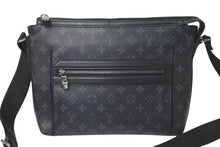 画像をギャラリービューアに読み込む, LOUIS VUITTON ルイヴィトン モノグラム エクリプス オディセ メッセンジャーPM ショルダーバッグ M44223 ブラック 美品 中古 4c073679