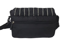 Load image into Gallery viewer, CHANEL シャネル スポーツライン ナイロン ショルダーバッグ ブラック 10番台 ココマーク ロゴ 美品 中古 4c073716