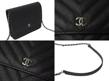 Load image into Gallery viewer, 極美品 CHANEL シャネル チェーンウォレット キャビアスキン グレインドカーフスキン Vステッチライン 25番台 ブラック 25115368 中古 4c073723