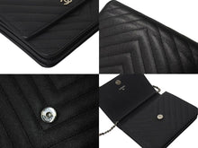 Load image into Gallery viewer, 極美品 CHANEL シャネル チェーンウォレット キャビアスキン グレインドカーフスキン Vステッチライン 25番台 ブラック 25115368 中古 4c073723