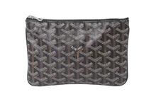画像をギャラリービューアに読み込む, GOYARD ゴヤール セナPM クラッチバッグ SENAT2PMLTY01CL01P ブラック PVC レザー シルバー金具 美品 中古 4c073724