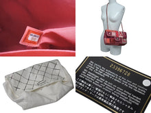 Load image into Gallery viewer, 極美品 CHANEL シャネル デカマトラッセ 30 ラージ ショルダーバッグ フランス製 ツイード レザー ピンク シルバー金具 中古 4c073736