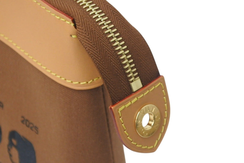 LOUIS VUITTON ルイヴィトン ポシェット ヴォワヤージュ スープル クラッチバッグ M25868 25AW NIGO × pharrell williams 新作 中古 4c073744