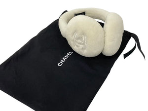 新品未使用 CHANEL シャネル イヤーマフ ホワイト ファー ココマーク
