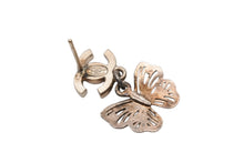 画像をギャラリービューアに読み込む, CHANEL シャネル ラインストーン ココマーク バタフライ ピアス 重量約3g 11P刻印 メタル ロゴ ゴールド 両耳用 アクセサリー 美品 中古 4c073803