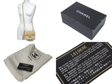 Load image into Gallery viewer, CHANEL シャネル ミニマトラッセ 17 チェーンショルダーバッグ 1番台 ラムスキン ココマーク キルティング ベージュ 美品 中古 4c073809