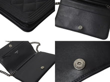 Load image into Gallery viewer, 新品未使用 CHANEL シャネル ボーイシャネル チェーンウォレット 長財布 AP1117 28番台 キャビアスキン ココマーク ブラック 中古 4c073811