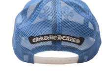 画像をギャラリービューアに読み込む, 新品未使用 CHROME HEARTS クロムハーツ トラッカーキャップ CHクロスパッチ ONE SIZE メッシュ ブルー シルバー925 中古 4c0073855
