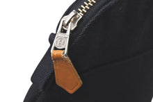 Load image into Gallery viewer, HERMES エルメス ポリードポーチ20 ハイビスカス コスメティックポーチ ブラック シルバー金具 美品 中古 4c073868