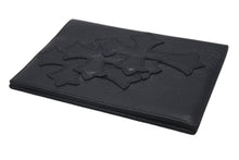 画像をギャラリービューアに読み込む, 極美品 CHROME HEARTS クロムハーツ セメタリークロスパッチ ブックカバー 3パッチ ブラック レザー エンボスロゴ 中古 4c073888