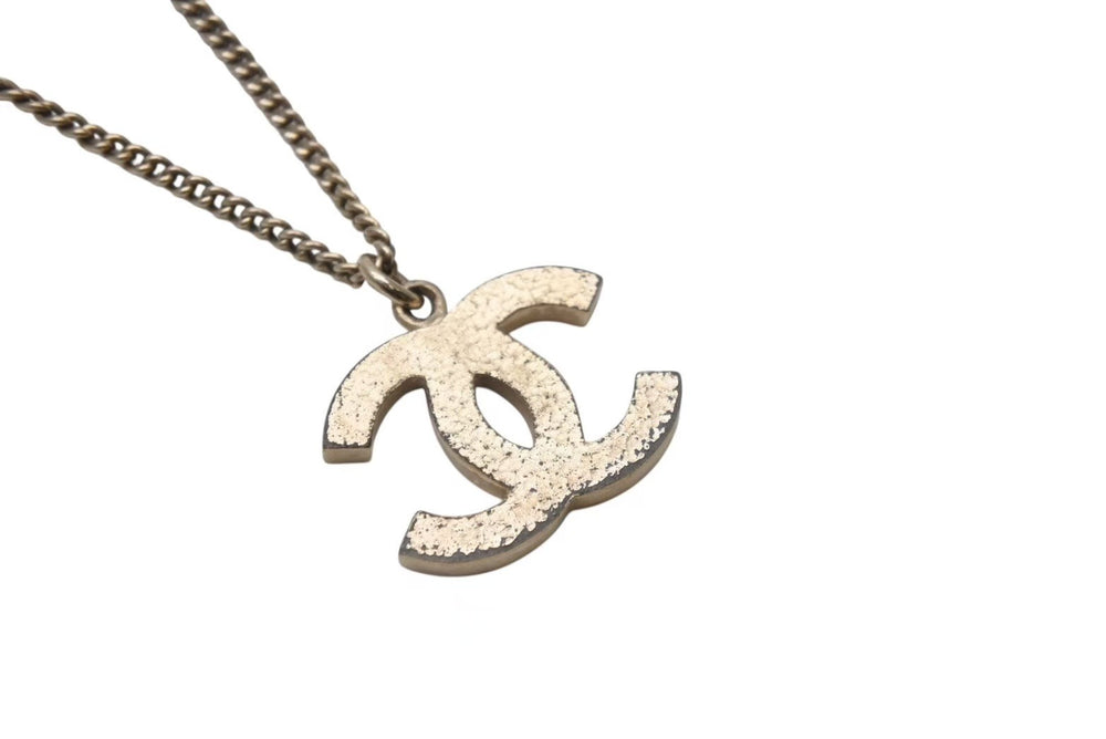 Very Good Condition CHANEL Coco Mark Necklace Accessory Gold Lame 07A Engraved GP Gold Used 4c073896