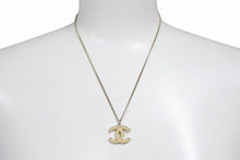 Load image into Gallery viewer, 極美品 CHANEL シャネル ココマーク ネックレス アクセサリー ゴールドラメ 07A刻印 GP ゴールド 中古 4c073896