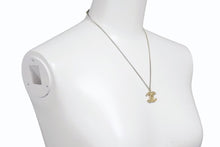 Load image into Gallery viewer, 極美品 CHANEL シャネル ココマーク ネックレス アクセサリー ゴールドラメ 07A刻印 GP ゴールド 中古 4c073896