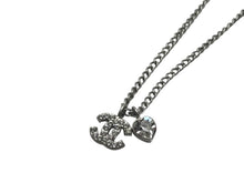 Load image into Gallery viewer, CHANEL シャネル ネックレス ハート ココマーク 05P刻印 アクセサリー メタル ラインストーン シルバー 美品 中古 4c073927