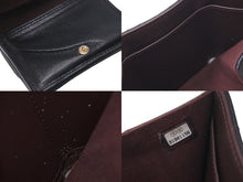 Load image into Gallery viewer, CHANEL シャネル 三つ折り財布 クラシックスモールフラップ ココマーク AP0230 マトラッセ ラムスキン ブラック 美品 中古 4c073972