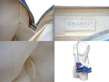 Load image into Gallery viewer, CHANEL シャネル A18987 激レア サーフライン マトラッセチェーンショルダーバッグ 中古 4c073986