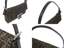 Load image into Gallery viewer, FENDI フェンディ Zucca Pattern Mamma Bucket ズッカ柄 マンマバケット ジョルダーバック 26424 美品 中古 4c073990