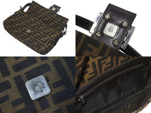 Load image into Gallery viewer, FENDI フェンディ Zucca Pattern Mamma Bucket ズッカ柄 マンマバケット ジョルダーバック 26424 美品 中古 4c073990