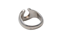 Load image into Gallery viewer, HERMES エルメス リング 指輪 ホースシュー ホールマーク K18 SV925 ヴィンテージ 8号 美品 中古 4c073998