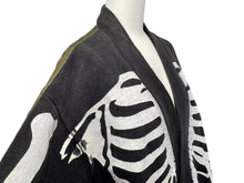 Load image into Gallery viewer, KAPITAL キャピタル ビバーク カーディガン K1910LC128 サイズ3 ボーン プリント ヴィンテージ加工 ブラック カーキ 美品 中古 4c074105