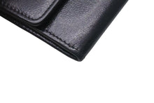 Load image into Gallery viewer, CHANEL シャネル カードケース ココマーク カメリア 15番台 イタリア製 レザー ブラック シルバー金具 美品 中古 4c074124