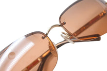 Load image into Gallery viewer, 極美品 CHANEL シャネル リムレス サングラス メガネ 4113 イタリア製 メタル レザー オレンジ ゴールド金具 65□15 美品 中古 4c074125