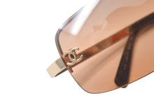 Load image into Gallery viewer, 極美品 CHANEL シャネル リムレス サングラス メガネ 4113 イタリア製 メタル レザー オレンジ ゴールド金具 65□15 美品 中古 4c074125