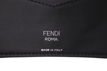 Load image into Gallery viewer, 新品未使用 FENDI フェンディ ズッカ柄 カードケース 7AR911 AAE199 218 0059 シルバー金具 レザー ブラック ブラウン シルバー 中古 4c074126