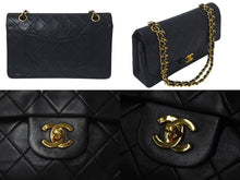 Load image into Gallery viewer, CHANEL シャネル マトラッセ25 Wフラップ Wチェーンショルダーバッグ 1番台 ラムスキン ココマーク ブラック ゴールド金具 美品 中古 4c074153