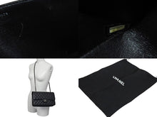 Load image into Gallery viewer, 極美品 CHANEL シャネル マトラッセ25 チェーンショルダーバッグ ココマーク 5番台 キャビアスキン ブラック シルバー金具 中古 4c074154