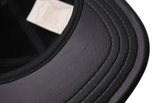 画像をギャラリービューアに読み込む, 新品未使用 Porsche ポルシェ deadstock デッドストック キャップ 帽子 レザー ブラック イエロー レッド ゴールド金具 中古 4c074238