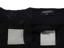 画像をギャラリービューアに読み込む, 極美品 CHANEL シャネル ココマーク ベロア トップス Tシャツ P06933V04730 サイズ40 ヴィンテージ ブラック 総柄 中古 4c074265