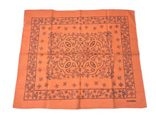 Load image into Gallery viewer, CHANEL シャネル スカーフ バンダナ柄 ココマーク ペイズリー ハンカチ 92年製 オレンジ コットン 美品 中古 4c074269