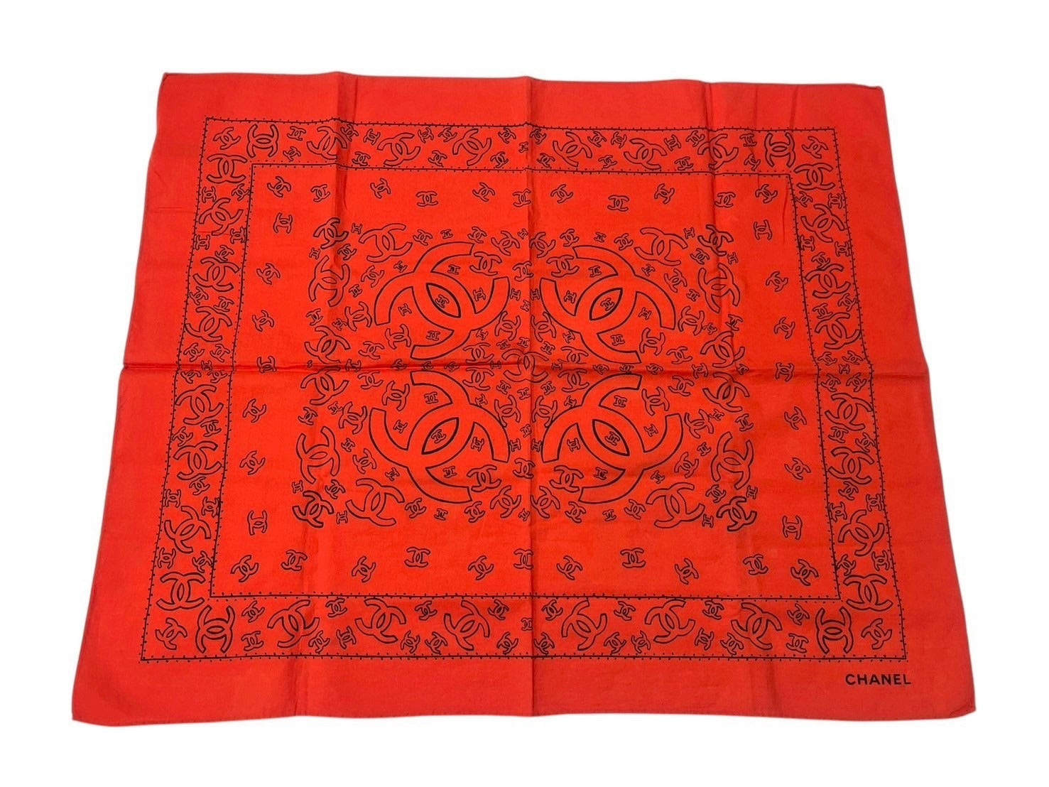 CHANEL シャネル スカーフ ココマーク ペイズリー CHANEL シャネル スカーフ バンダナ柄 ココマーク ペイズリー ハンカチ