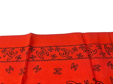 Load image into Gallery viewer, CHANEL シャネル スカーフ バンダナ柄 ココマーク ペイズリー ハンカチ 92年製 オレンジ コットン 美品 中古 4c074269
