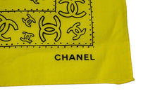 Load image into Gallery viewer, CHANEL シャネル スカーフ バンダナ柄 ココマーク ペイズリー ハンカチ 92年製 イエロー コットン 美品 中古 4c074270