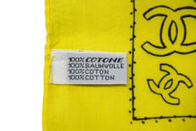 Load image into Gallery viewer, CHANEL シャネル スカーフ バンダナ柄 ココマーク ペイズリー ハンカチ 92年製 イエロー コットン 美品 中古 4c074270