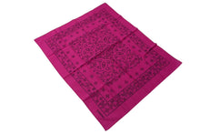Load image into Gallery viewer, CHANEL シャネル スカーフ バンダナ柄 ココマーク ペイズリー ハンカチ 92年製 ピンク コットン 良品 中古 4c074272