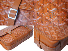 画像をギャラリービューアに読み込む, GOYARD ゴヤール ベルヴェデーレ メッセンジャーバッグ ショルダーバッグ フランス製 PVC レザー オレンジ シルバー 美品 中古 4c074280
