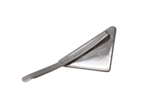 画像をギャラリービューアに読み込む, PRADA プラダトライアングルロゴ メタルヘアクリップ ブラック シルバー金具 中古 1IF051 美品 4c070430